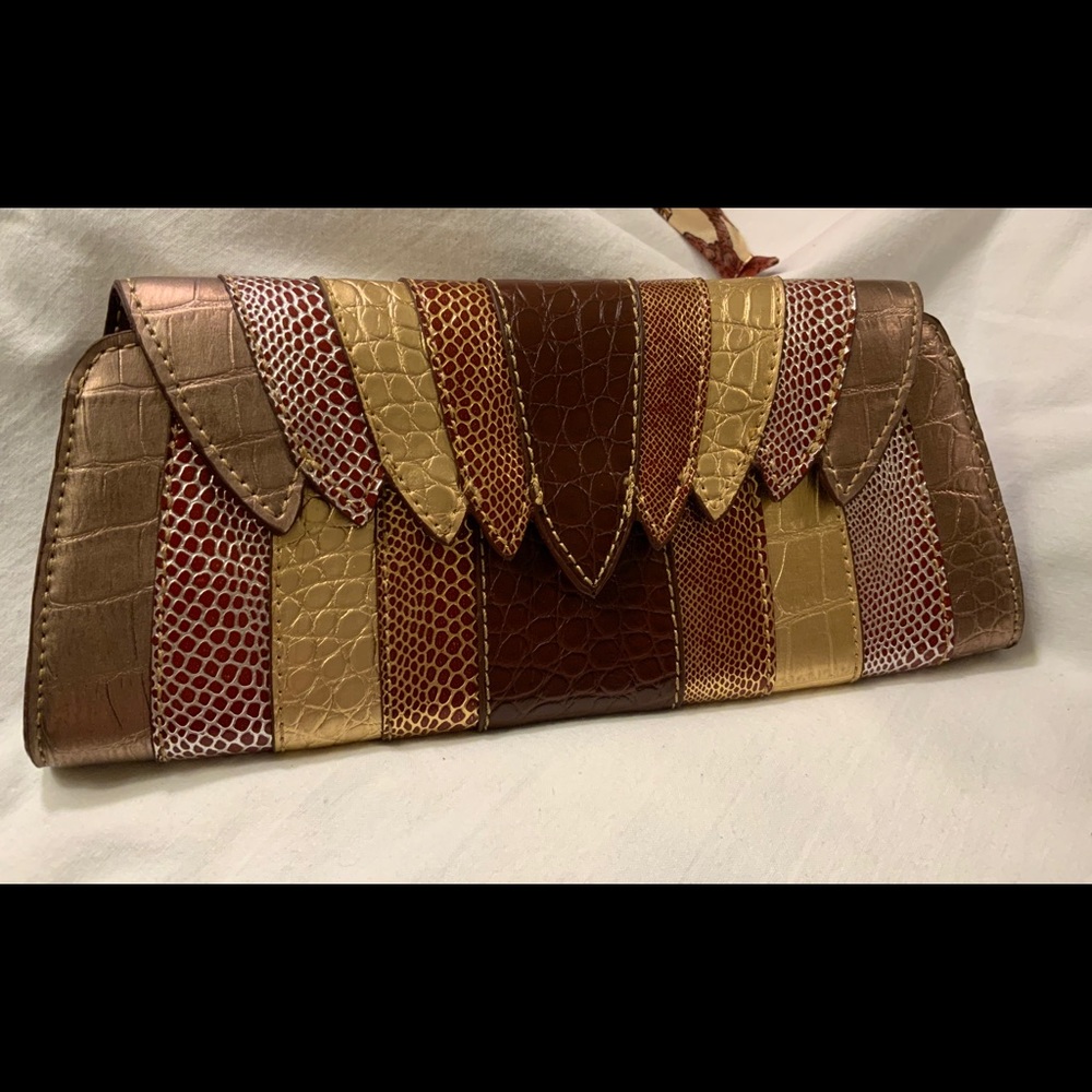 BNT Formal 10x5 clutch in gold/bronze/brown &snake